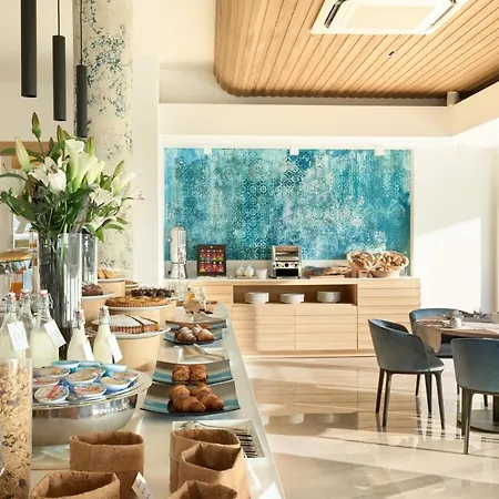 Hotell Delle Rose 4*