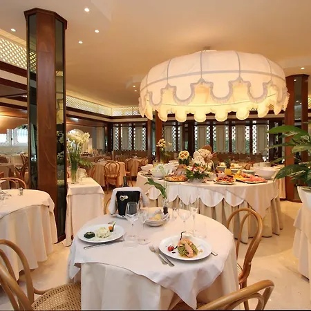 Hotell Delle Rose 4*